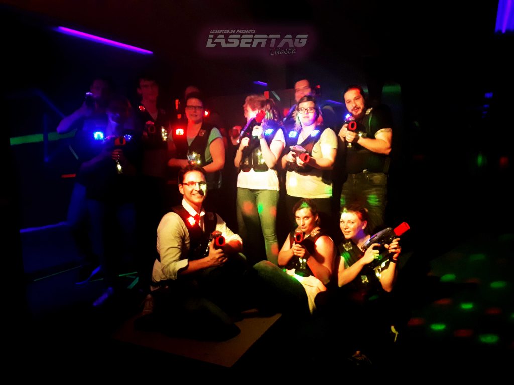 Lasertag Arena Abendstimmung